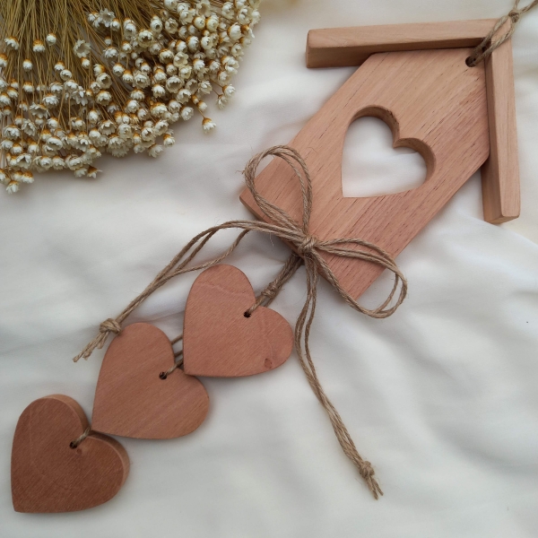 Casinha pendente hearts