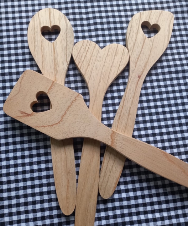 Kit colheres heart retas naturais